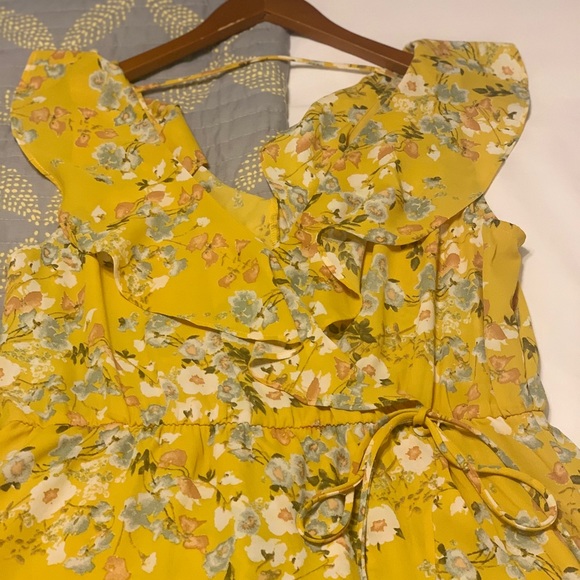 Sunny & Bright Floral Print Ruffle Dress - Picture 2 of 6